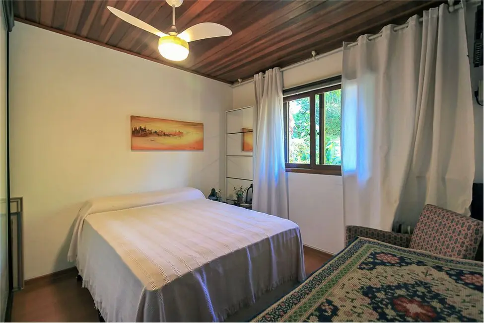 Foto 4 de Casa de Condomínio com 3 quartos à venda, 220m2 em Ipanema, Porto Alegre - RS