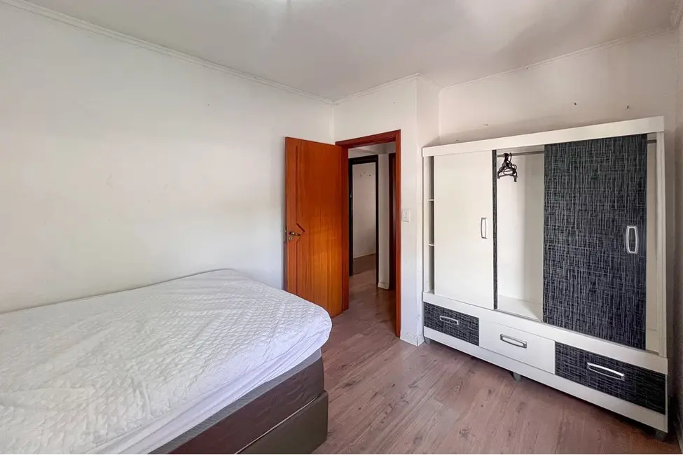 Apartamento com 2 quartos à venda, 72m2 em Centro, Canoas - RS - imagem 5 Foto 5 de Apartamento com 2 quartos à venda, 72m2 em Centro, Canoas - RS