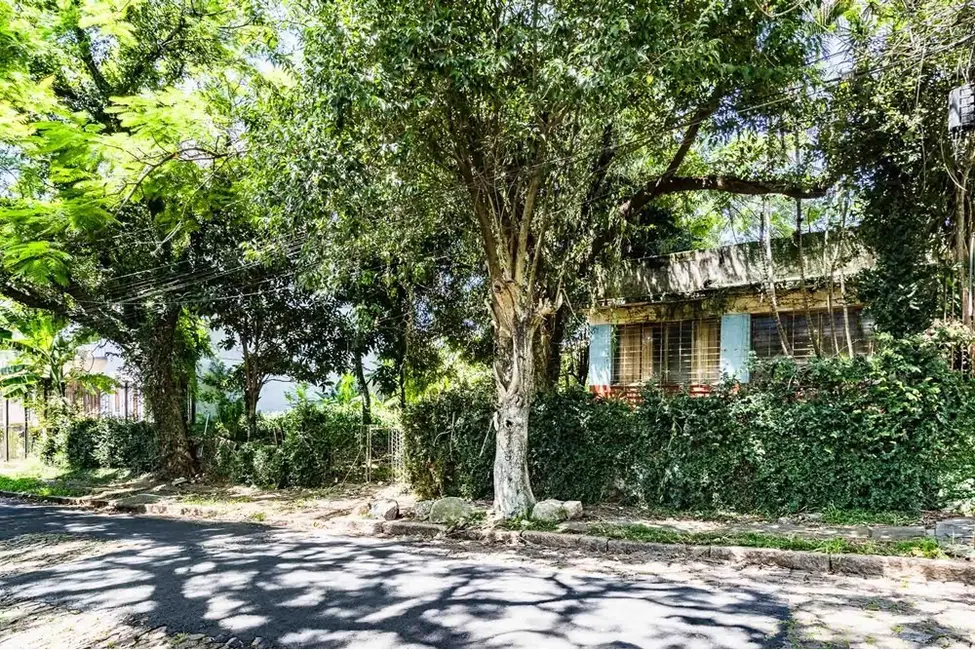 Foto 3 de Terreno / Lote à venda, 360m2 em Vila Ipiranga, Porto Alegre - RS