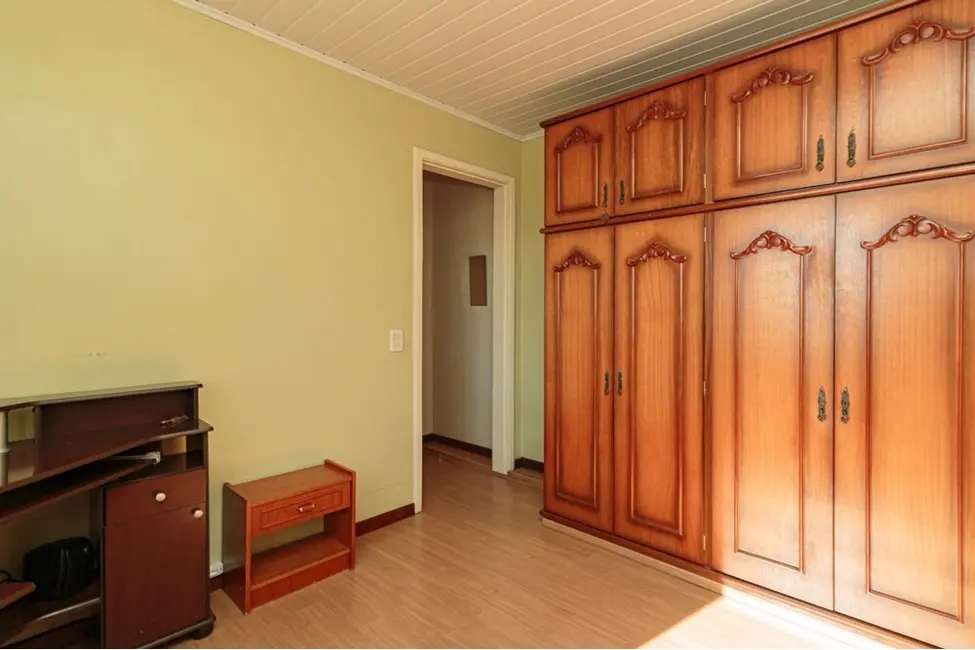 Apartamento com 2 quartos à venda, 110m2 em Independência, Porto Alegre - RS - imagem 5 Foto 5 de Apartamento com 2 quartos à venda, 110m2 em Independência, Porto Alegre - RS