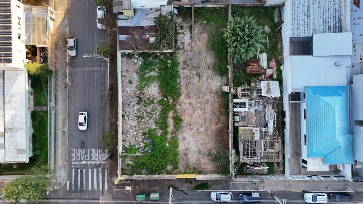 Foto 2 de Terreno / Lote à venda, 702m2 em Centro, Canoas - RS