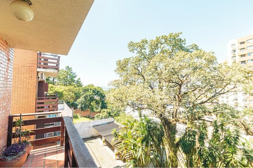 Foto 4 de Apartamento com 3 quartos à venda, 157m2 em Vila Assunção, Porto Alegre - RS