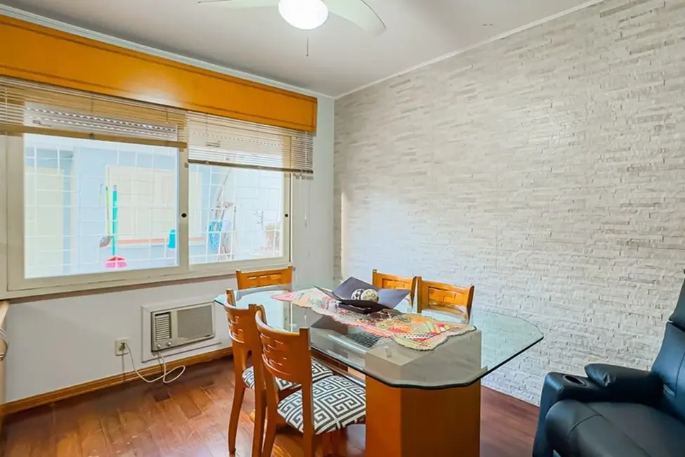 Foto 7 de Casa com 4 quartos à venda, 233m2 em Santa Maria Goretti, Porto Alegre - RS