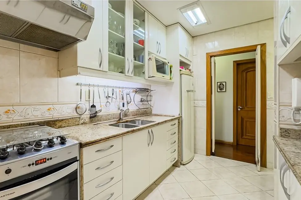 Foto 8 de Casa com 4 quartos à venda, 233m2 em Santa Maria Goretti, Porto Alegre - RS