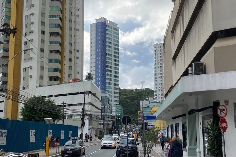 Apartamento com 4 quartos à venda, 111m2 em Centro, Balneario Camboriu - SC - imagem 4 Foto 4 de Apartamento com 4 quartos à venda, 111m2 em Centro, Balneario Camboriu - SC