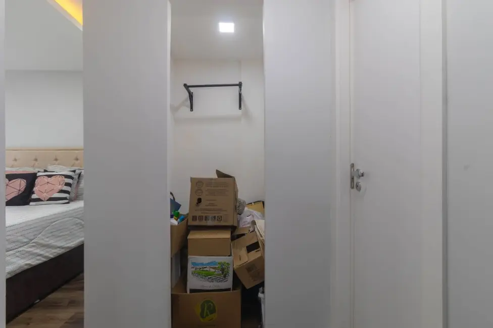 Apartamento com 2 quartos à venda, 60m2 em Glória, Porto Alegre - RS - imagem 5 Foto 5 de Apartamento com 2 quartos à venda, 60m2 em Glória, Porto Alegre - RS