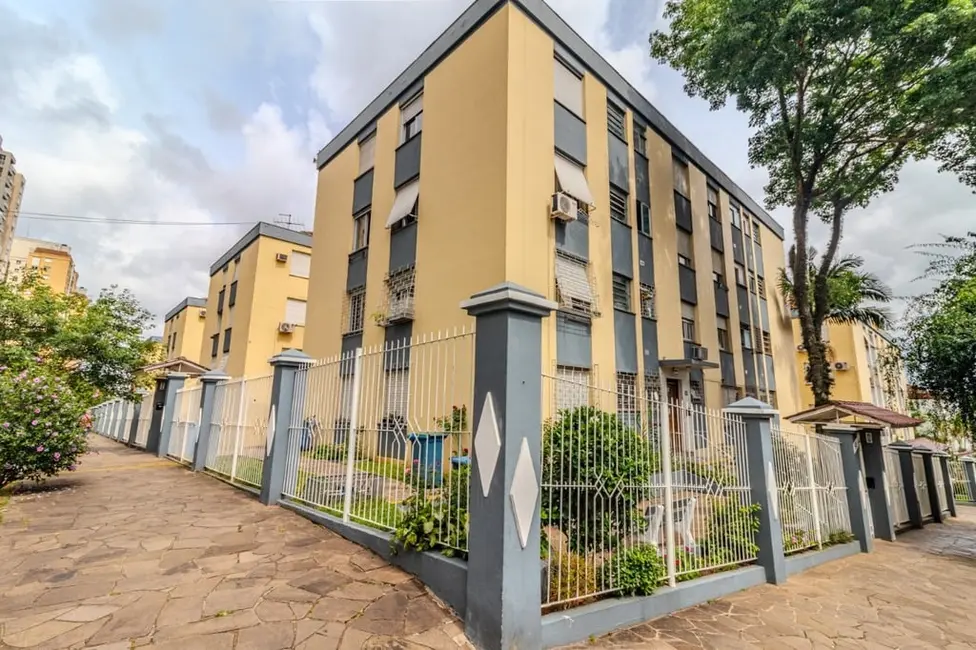 Foto 1 de Apartamento com 1 quarto à venda, 38m2 em Jardim Europa, Porto Alegre - RS