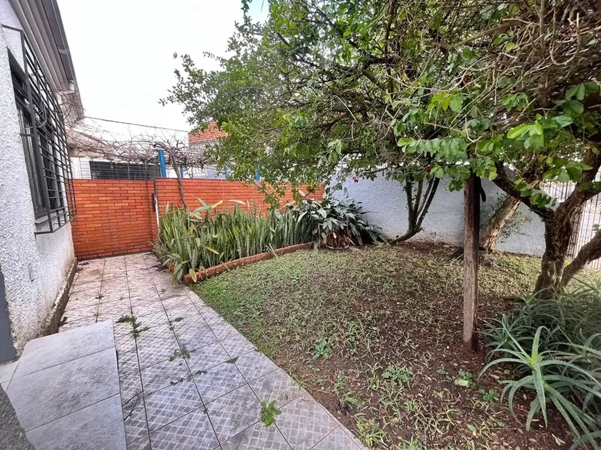 Foto 3 de Casa com 3 quartos à venda, 120m2 em Passo da Areia, Porto Alegre - RS