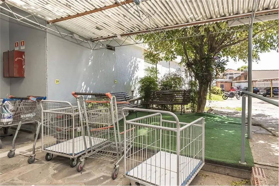 Apartamento com 2 quartos à venda, 65m2 em Azenha, Porto Alegre - RS - imagem 9 Foto 9 de Apartamento com 2 quartos à venda, 65m2 em Azenha, Porto Alegre - RS