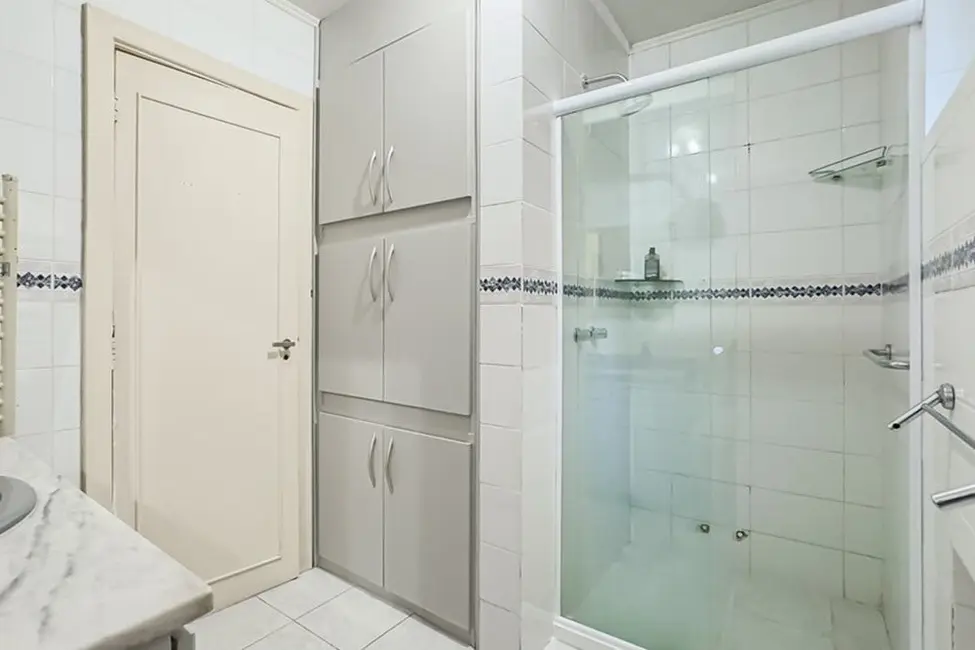 Foto 8 de Apartamento com 4 quartos à venda, 190m2 em Rio Branco, Porto Alegre - RS