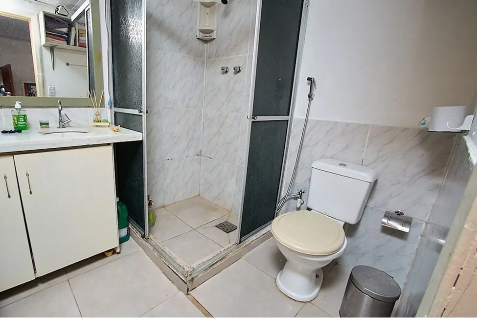 Casa com 2 quartos à venda, 54m2 em São José, Porto Alegre - RS - imagem 7 Foto 7 de Casa com 2 quartos à venda, 54m2 em São José, Porto Alegre - RS