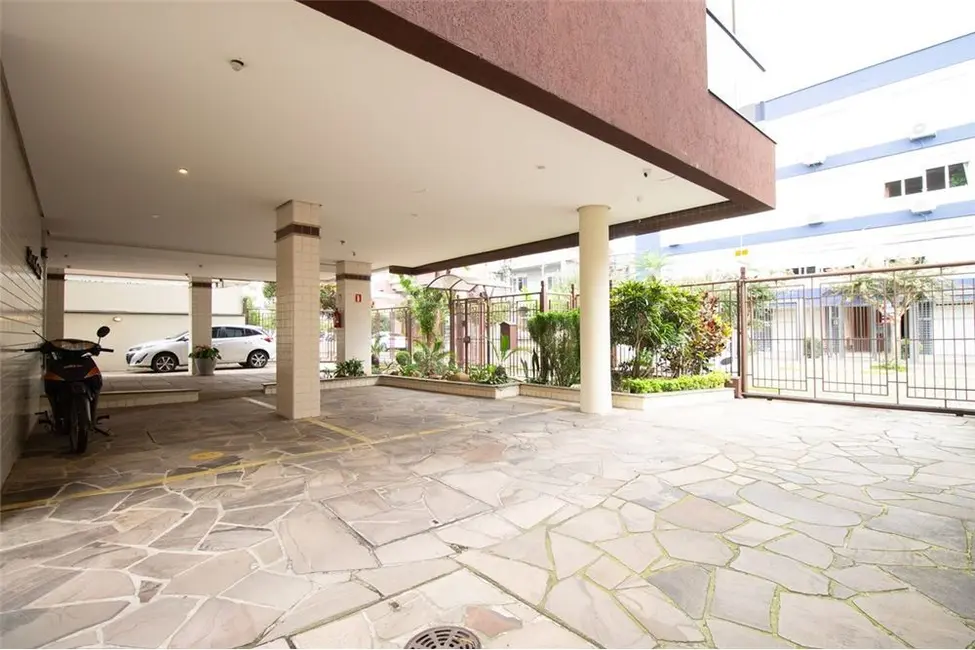 Apartamento com 3 quartos à venda, 157m2 em Menino Deus, Porto Alegre - RS - imagem 3 Foto 3 de Apartamento com 3 quartos à venda, 157m2 em Menino Deus, Porto Alegre - RS