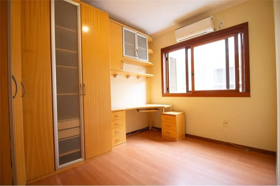 Apartamento com 3 quartos à venda, 157m2 em Menino Deus, Porto Alegre - RS - imagem 6 Foto 6 de Apartamento com 3 quartos à venda, 157m2 em Menino Deus, Porto Alegre - RS