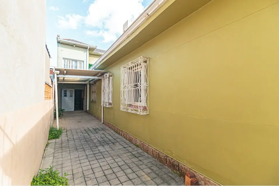 Casa com 3 quartos à venda, 164m2 em São João, Porto Alegre - RS - imagem 5 Foto 5 de Casa com 3 quartos à venda, 164m2 em São João, Porto Alegre - RS