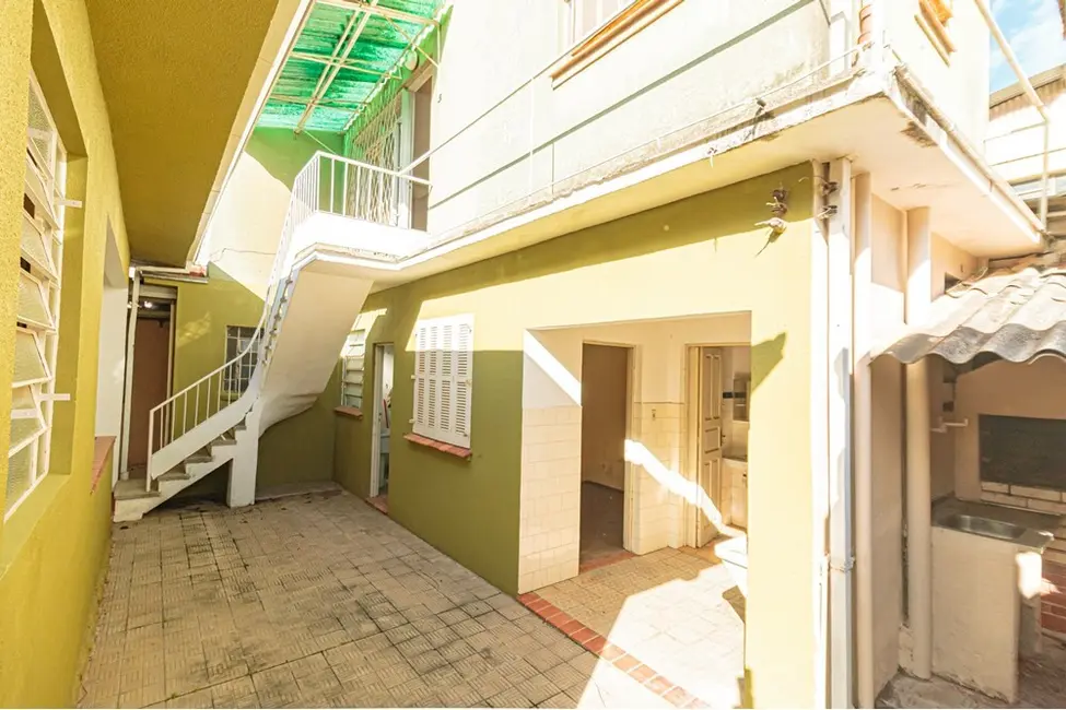 Casa com 3 quartos à venda, 164m2 em São João, Porto Alegre - RS - imagem 9 Foto 9 de Casa com 3 quartos à venda, 164m2 em São João, Porto Alegre - RS
