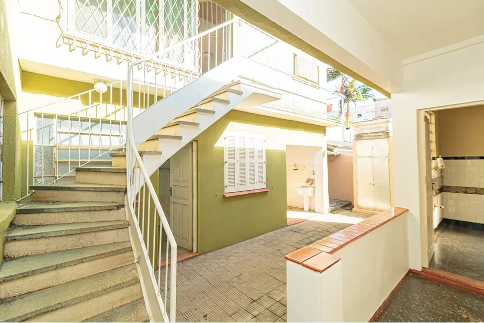Casa com 3 quartos à venda, 164m2 em São João, Porto Alegre - RS - imagem 7 Foto 7 de Casa com 3 quartos à venda, 164m2 em São João, Porto Alegre - RS