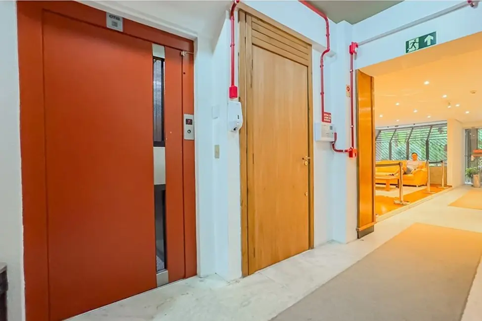 Sala Comercial à venda, 34m2 em Petrópolis, Porto Alegre - RS - imagem 6 Foto 6 de Sala Comercial à venda, 34m2 em Petrópolis, Porto Alegre - RS