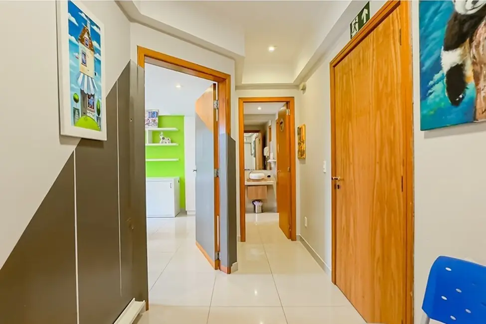 Sala Comercial à venda, 34m2 em Petrópolis, Porto Alegre - RS - imagem 8 Foto 8 de Sala Comercial à venda, 34m2 em Petrópolis, Porto Alegre - RS