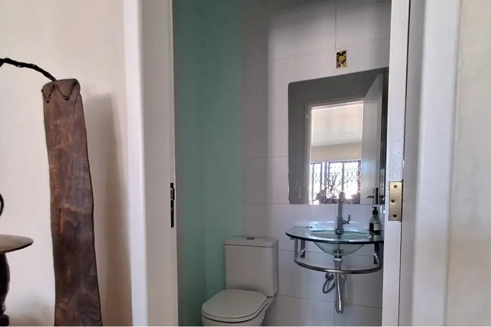 Casa com 7 quartos à venda, 240m2 em Santa Mônica, Florianopolis - SC - imagem 3 Foto 3 de Casa com 7 quartos à venda, 240m2 em Santa Mônica, Florianopolis - SC