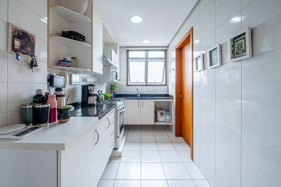 Apartamento com 3 quartos à venda, 117m2 em Petrópolis, Porto Alegre - RS - imagem 4 Foto 4 de Apartamento com 3 quartos à venda, 117m2 em Petrópolis, Porto Alegre - RS