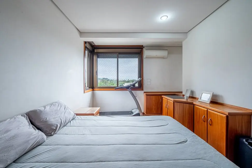 Apartamento com 3 quartos à venda, 117m2 em Petrópolis, Porto Alegre - RS - imagem 6 Foto 6 de Apartamento com 3 quartos à venda, 117m2 em Petrópolis, Porto Alegre - RS