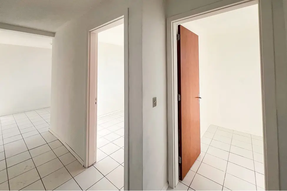 Foto 5 de Apartamento com 2 quartos à venda, 47m2 em Mato Grande, Canoas - RS