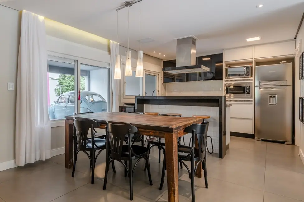 Foto 4 de Casa de Condomínio com 3 quartos à venda, 320m2 em Vila Nova, Porto Alegre - RS