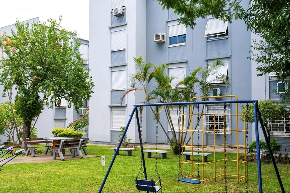 Foto 1 de Apartamento com 2 quartos à venda, 52m2 em São Sebastião, Porto Alegre - RS