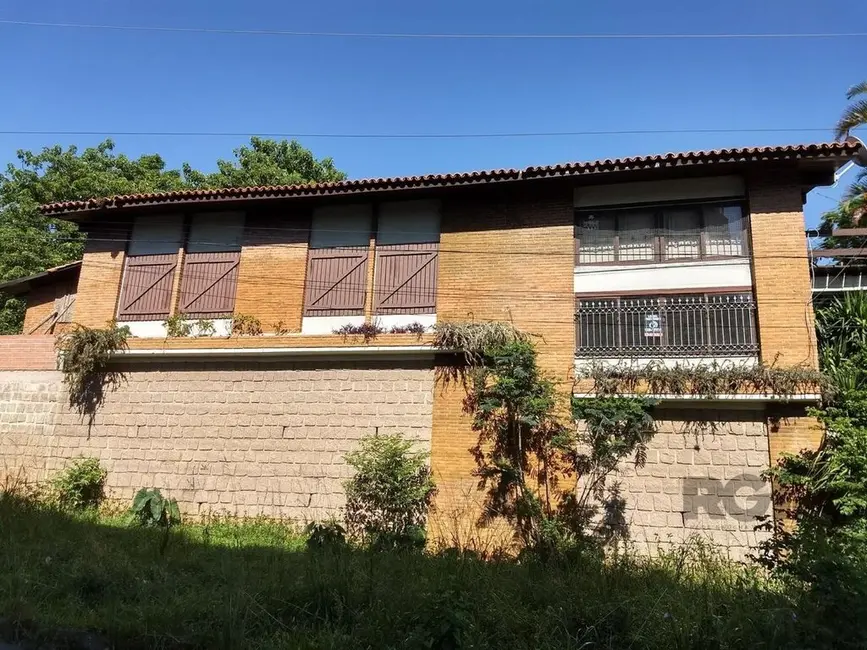 Foto 2 de Terreno / Lote à venda, 701m2 em Santa Tereza, Porto Alegre - RS