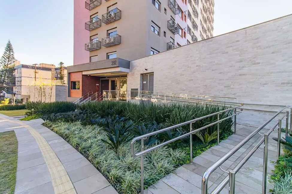 Apartamento com 2 quartos à venda, 3105m2 em Passo da Areia, Porto Alegre - RS - imagem 3 Foto 3 de Apartamento com 2 quartos à venda, 3105m2 em Passo da Areia, Porto Alegre - RS