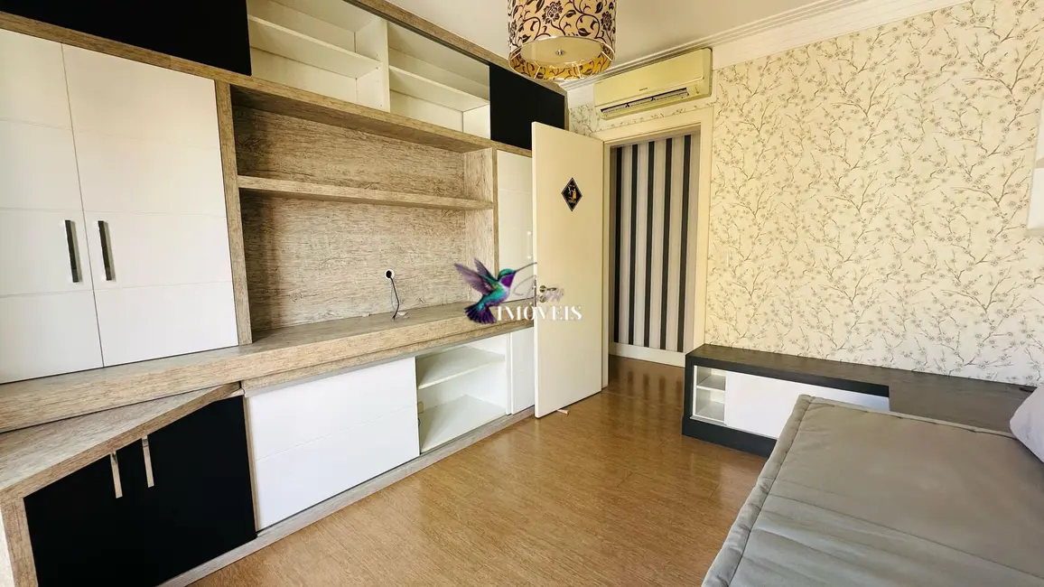 Apartamento com 3 quartos à venda, 155m2 em Centro, Sao Leopoldo - RS - imagem 6 Foto 6 de Apartamento com 3 quartos à venda, 155m2 em Centro, Sao Leopoldo - RS