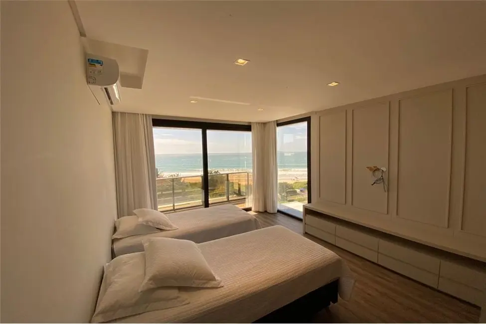 Apartamento com 4 quartos à venda, 120m2 em Bombinhas - SC - imagem 4 Foto 4 de Apartamento com 4 quartos à venda, 120m2 em Bombinhas - SC