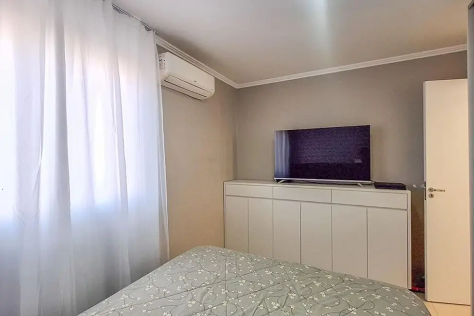Apartamento com 2 quartos à venda, 48m2 em Olaria, Canoas - RS - imagem 8 Foto 8 de Apartamento com 2 quartos à venda, 48m2 em Olaria, Canoas - RS