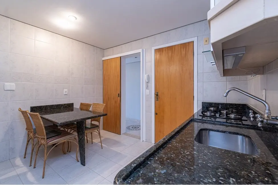 Foto 5 de Apartamento com 3 quartos à venda, 110m2 em Petrópolis, Porto Alegre - RS