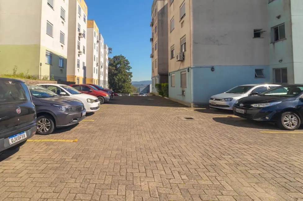 Foto 4 de Apartamento com 2 quartos à venda, 40m2 em Agronomia, Porto Alegre - RS