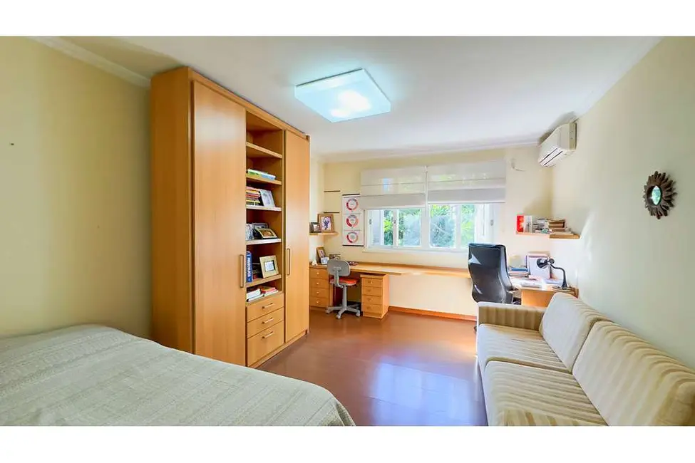 Foto 5 de Casa com 4 quartos à venda, 394m2 em Vila Assunção, Porto Alegre - RS