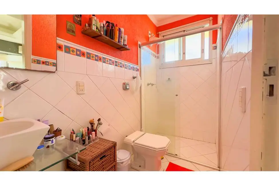 Foto 2 de Casa com 4 quartos à venda, 394m2 em Vila Assunção, Porto Alegre - RS