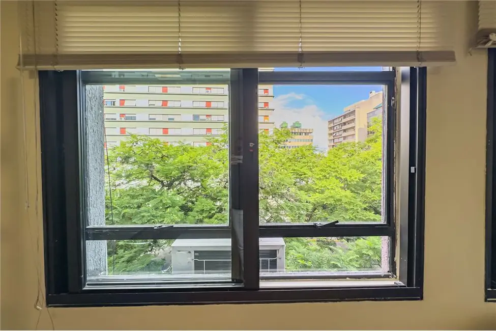 Foto 5 de Sala Comercial à venda, 39m2 em Moinhos de Vento, Porto Alegre - RS