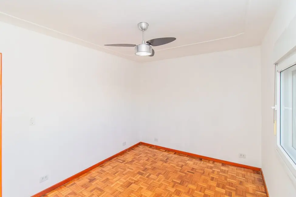 Apartamento com 2 quartos à venda, 70m2 em Farroupilha, Porto Alegre - RS - imagem 9 Foto 9 de Apartamento com 2 quartos à venda, 70m2 em Farroupilha, Porto Alegre - RS