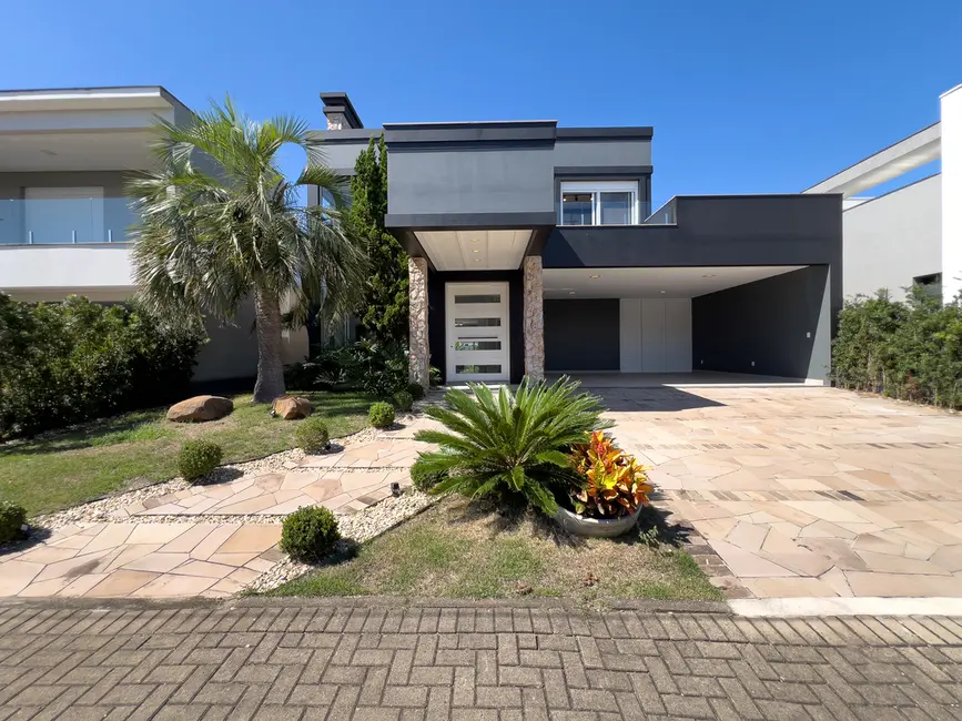 Foto 2 de Casa de Condomínio com 4 quartos à venda, 336m2 em Capao Da Canoa - RS