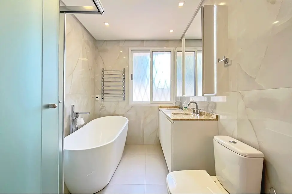 Casa com 4 quartos à venda, 207m2 em Teresópolis, Porto Alegre - RS - imagem 6 Foto 6 de Casa com 4 quartos à venda, 207m2 em Teresópolis, Porto Alegre - RS