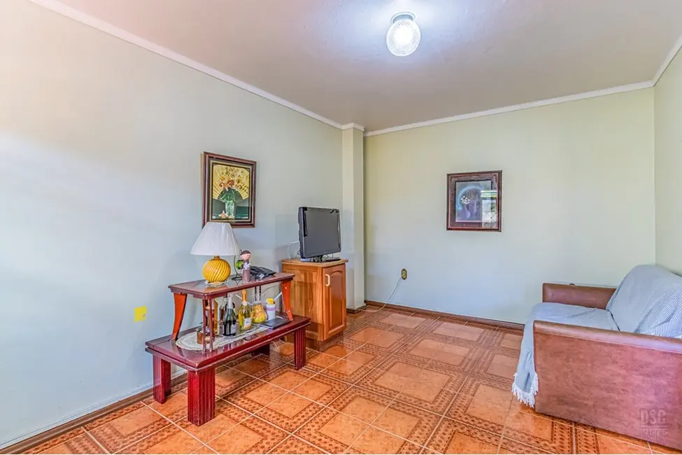 Casa com 5 quartos à venda, 131m2 em Cavalhada, Porto Alegre - RS - imagem 5 Foto 5 de Casa com 5 quartos à venda, 131m2 em Cavalhada, Porto Alegre - RS