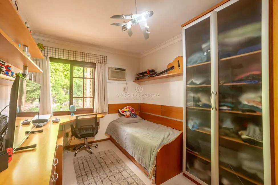Foto 2 de Casa de Condomínio com 4 quartos à venda, 205m2 em Ipanema, Porto Alegre - RS
