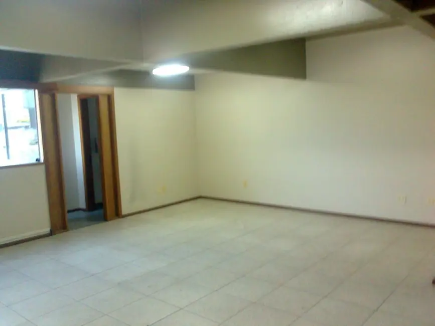 Sala Comercial à venda, 1046m2 em Centro, Sao Leopoldo - RS - imagem 9 Foto 9 de Sala Comercial à venda, 1046m2 em Centro, Sao Leopoldo - RS