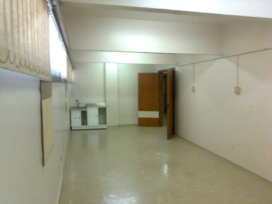 Sala Comercial à venda, 1046m2 em Centro, Sao Leopoldo - RS - imagem 8 Foto 8 de Sala Comercial à venda, 1046m2 em Centro, Sao Leopoldo - RS