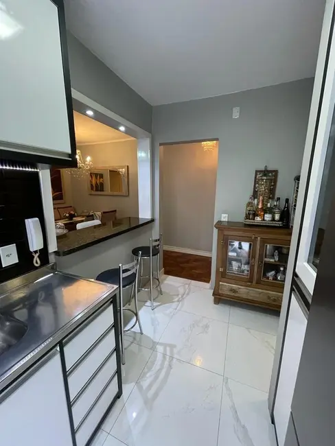 Foto 2 de Apartamento com 3 quartos à venda, 122m2 em Auxiliadora, Porto Alegre - RS