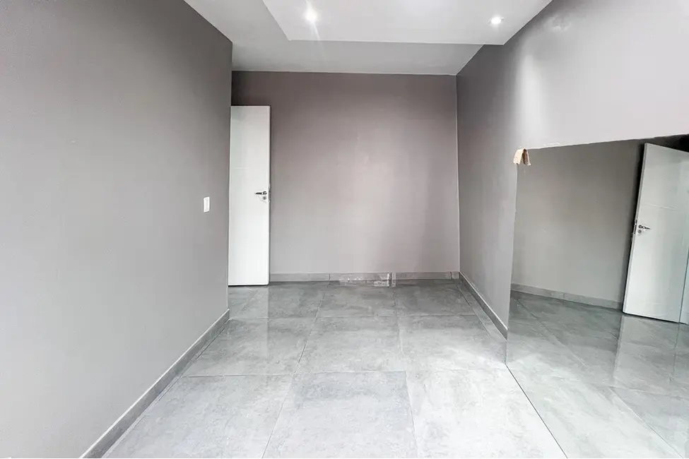 Apartamento com 2 quartos à venda, 52m2 em Fátima, Canoas - RS - imagem 6 Foto 6 de Apartamento com 2 quartos à venda, 52m2 em Fátima, Canoas - RS