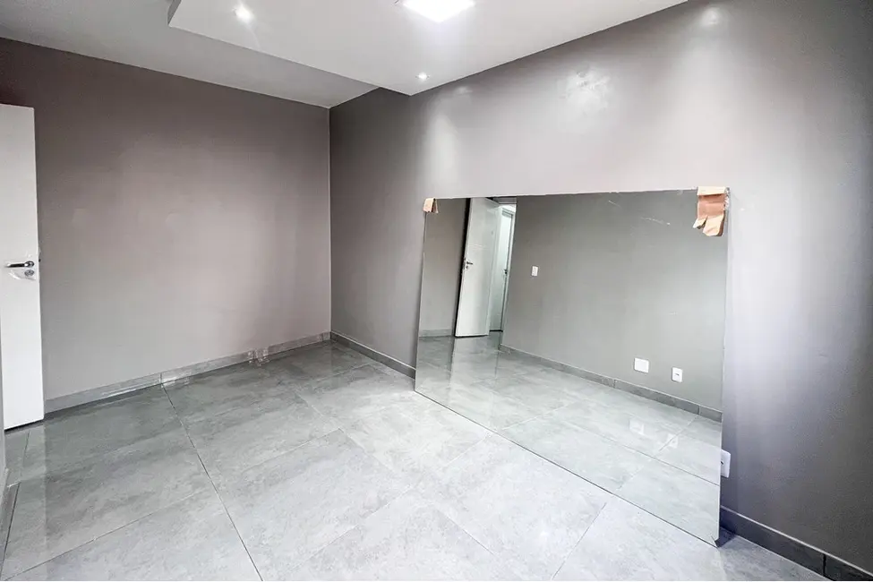 Apartamento com 2 quartos à venda, 52m2 em Fátima, Canoas - RS - imagem 7 Foto 7 de Apartamento com 2 quartos à venda, 52m2 em Fátima, Canoas - RS