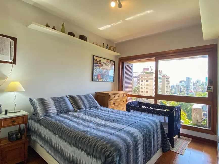 Foto 4 de Apartamento com 3 quartos à venda, 140m2 em Rio Branco, Porto Alegre - RS