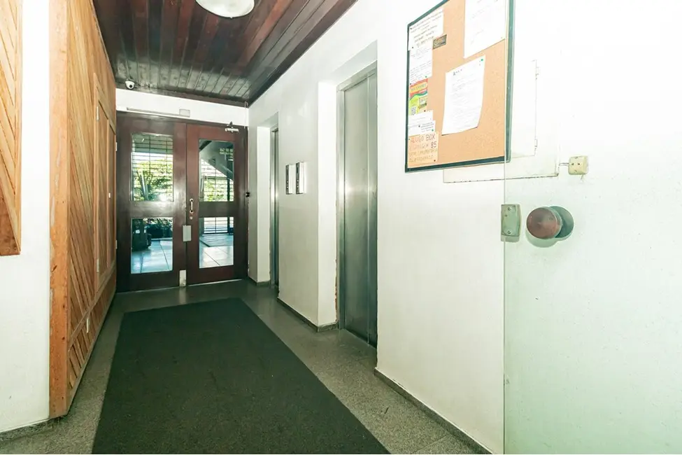 Apartamento com 1 quarto à venda, 30m2 em Centro Histórico, Porto Alegre - RS - imagem 6 Foto 6 de Apartamento com 1 quarto à venda, 30m2 em Centro Histórico, Porto Alegre - RS